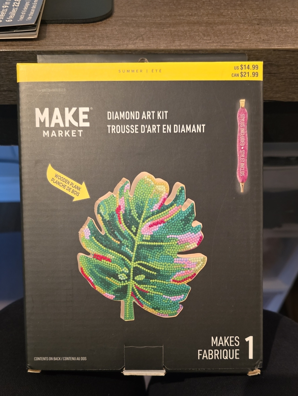 MAKE MARKET Diamond Art Kit - Tropical Leaf in Green & Pink